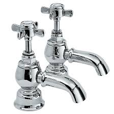 Beaumont-Bath-Pillar-Taps-I322X